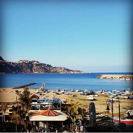 Casablu, Un Delizioso Bilocale Sulla Baia Di Naxos Apartament Giardini-Naxos